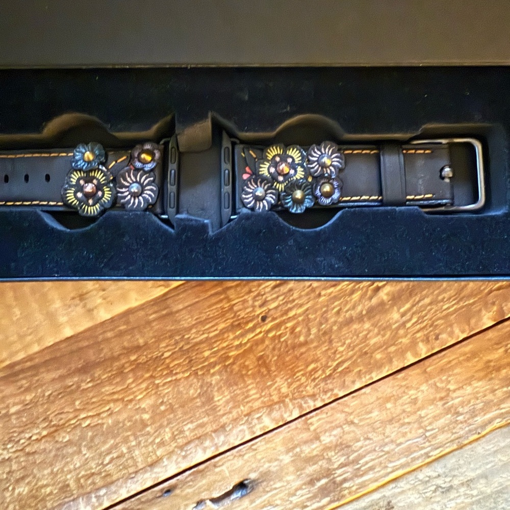 Coach Tea Rose Leather Apple Watch Band in Black 38-42mm